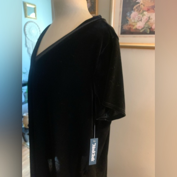 NWT Modcloth Black Velvet Like Top - Picture 10 of 11
